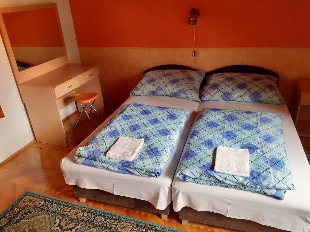 Petra Vendeghaz Daire Bük Dış mekan fotoğraf
